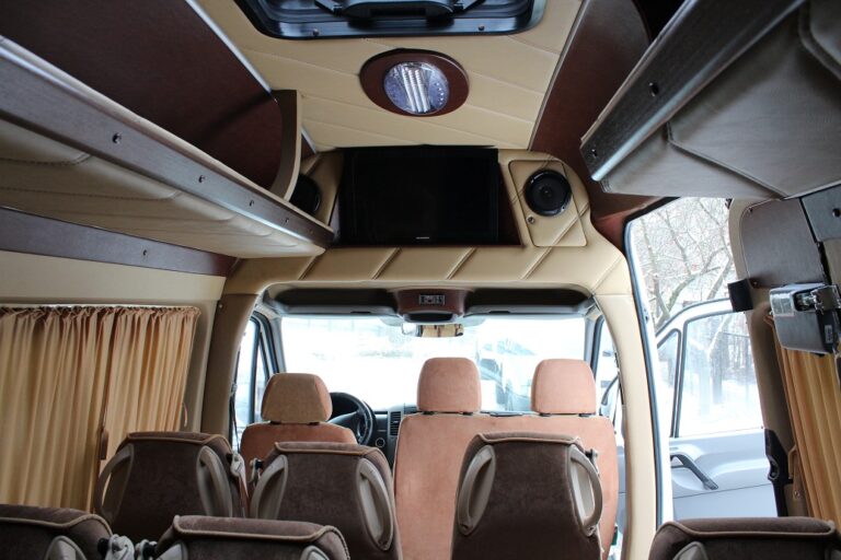 Заказать микроавтобус Минск;